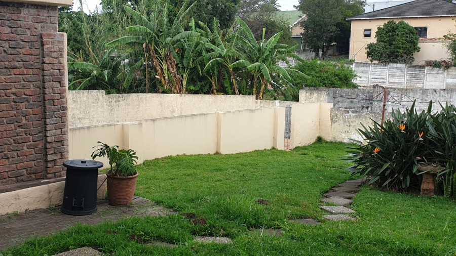 To Let 1 Bedroom Property for Rent in Cambridge Eastern Cape